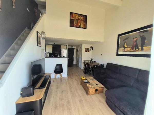 Appartement  3 pièce(s) 62 m2 avec terrasse et stationnement