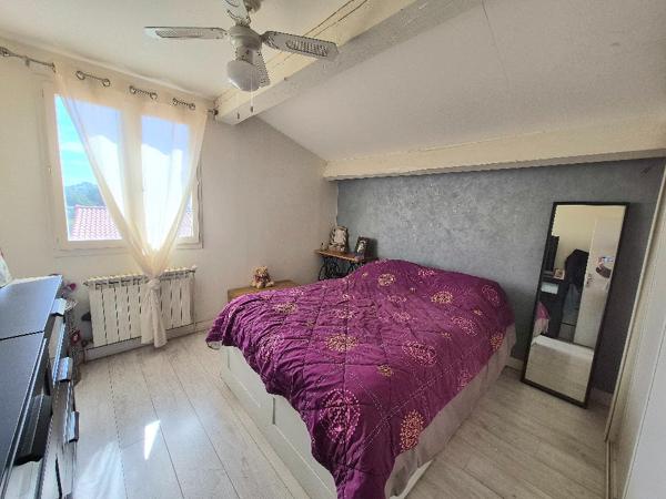 Appartement  3 pièce(s) 62 m2 avec terrasse et stationnement