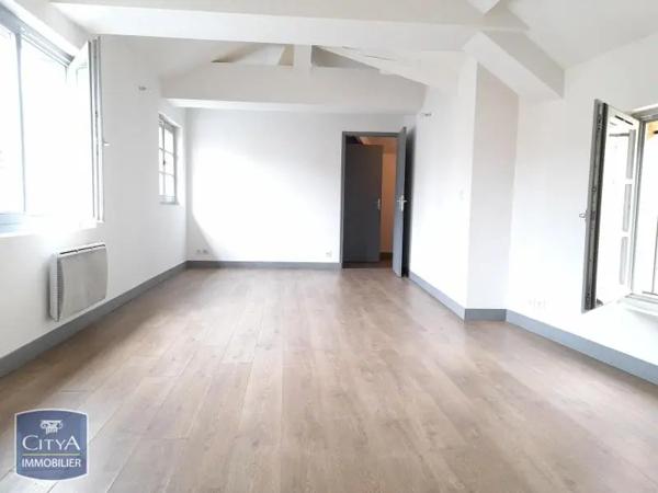 Appartement à louer 3 pièces 61.52m² Sedan (08200)