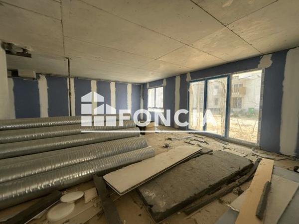 Location Local commercial 4 pièces 390.5 m² - 11-15 chemin Notre-Dame de la Consolation Marseille 13013