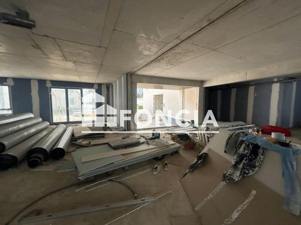 Location Local commercial 4 pièces 390.5 m² - 11-15 chemin Notre-Dame de la Consolation Marseille 13013