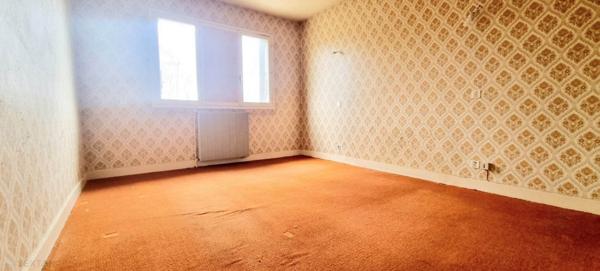 COQUETTE MAISON INDIVIDUELLE SUR AUZAT LA COMBELLE