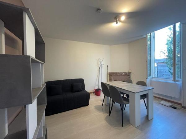 STUDIO MEUBLE SAINTES RIVE DROITE