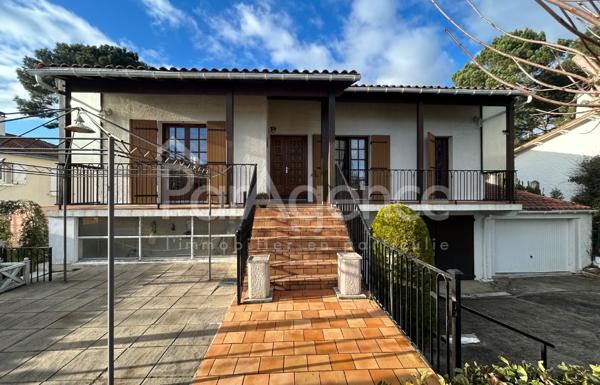 Maison familiale Lumineuse et fonctionnelle