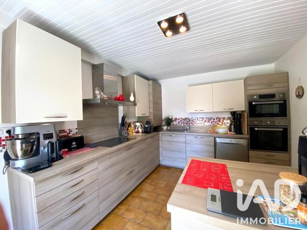 Maison à vendre 7 pièces 101 m² Le Pontet