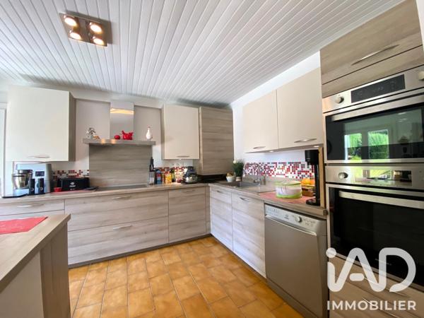 Maison à vendre 7 pièces 101 m² Le Pontet