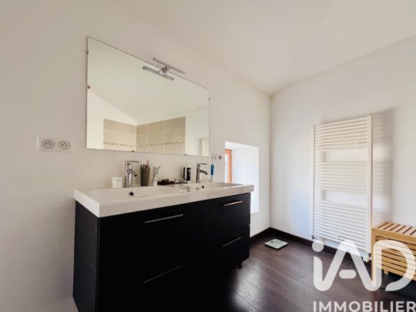 Maison à vendre 6 pièces 157 m² Éveux