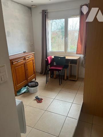 PROCHE GARE ET UNIVERSITE