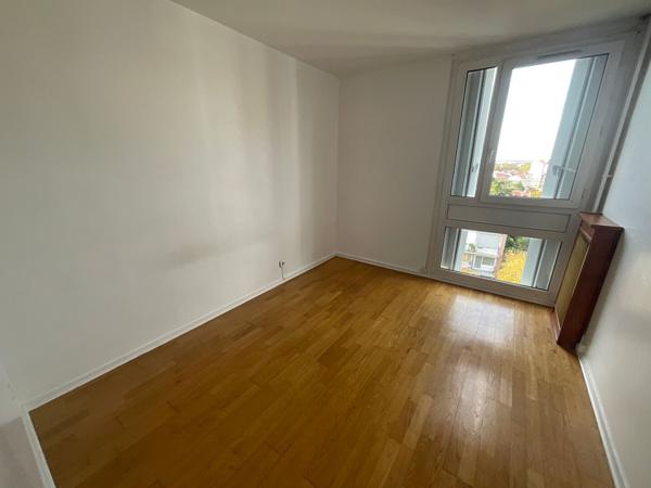 APPARTEMENT HOUILLES - 3 pièces- 67 m2