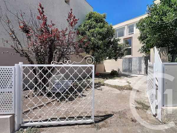 Maison à vendre  4 pièces - 66,54 m 2   AGDE  - 34