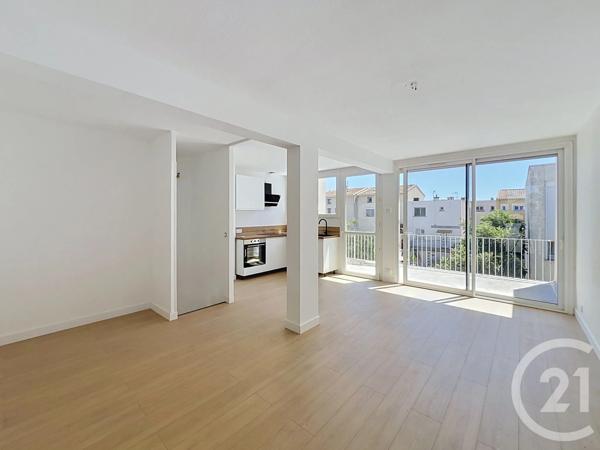 Maison à vendre  4 pièces - 66,54 m 2   AGDE  - 34