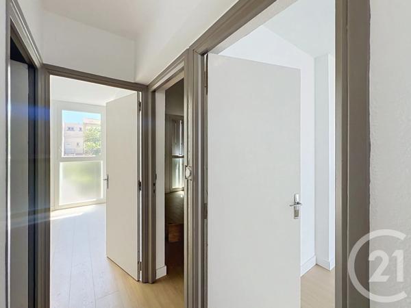 Maison à vendre  4 pièces - 66,54 m 2   AGDE  - 34