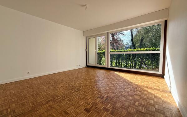 Appartement à louer    3 pièces • 67 m2 Villecresnes