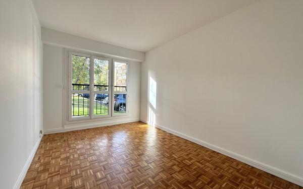 Appartement à louer    3 pièces • 67 m2 Villecresnes