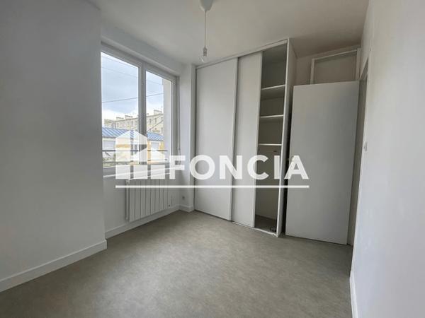 Location Appartement 2 pièces 25.87 m² - 27 RUE DUMONT D'URVILLE Brest 29200