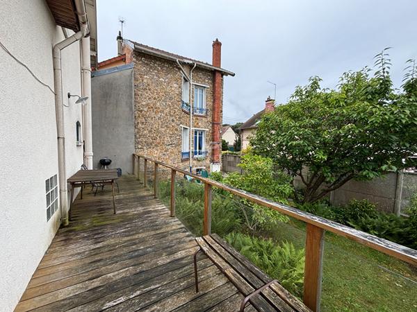 Maison - MAISONS-LAFFITTE - Quartier Saint Nicolas 410 000 € **  - Référence  4651
