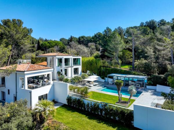 Vente Maison de luxe Aix-en-Provence 6 Pièces 300 m²