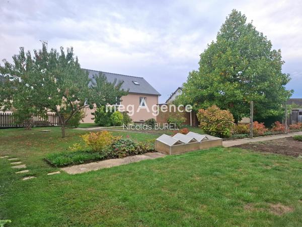 Maison à SAINT-OUEN-DES-TOITS, 53410 - 6 pièces 127m²