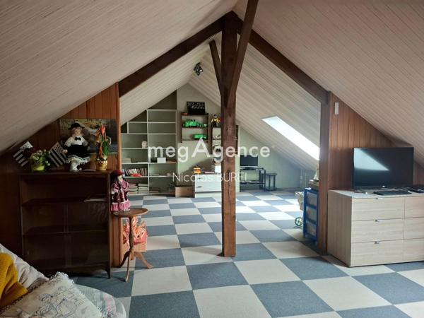 Maison à SAINT-OUEN-DES-TOITS, 53410 - 6 pièces 127m²