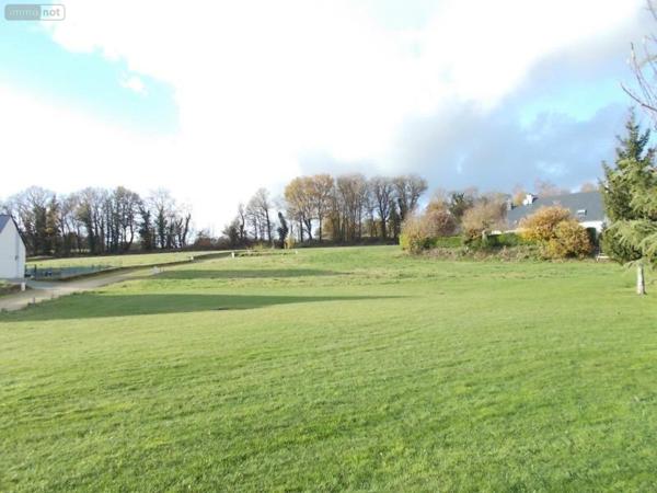 Terrain à Batir à vendre à Carhaix-Plouguer dans le Finistère (29270), ref : TABCA10