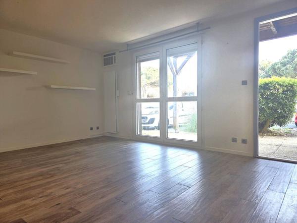 LA ROCHELLE - Les Minimes Studio terrasse