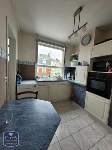 Appartement à louer 3 pièces 79.65m² Cambrai (59400)