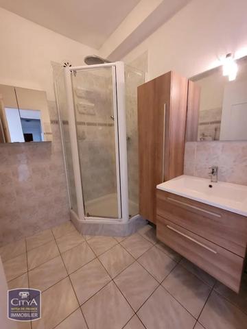 Appartement à louer 3 pièces 79.65m² Cambrai (59400)