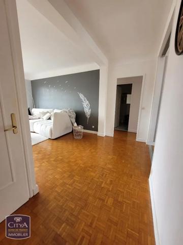 Appartement à louer 3 pièces 79.65m² Cambrai (59400)