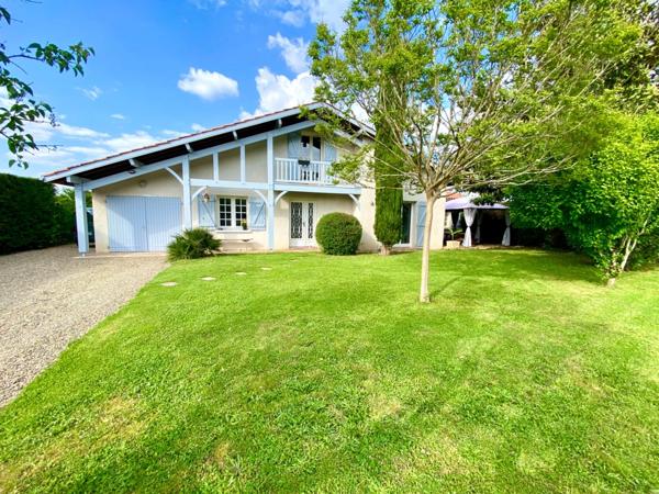 Maison atypique 5 pièces en excellent état avec grand terrain Proche de VILLENEUVE DE MARSAN (40) à SAINT GEIN