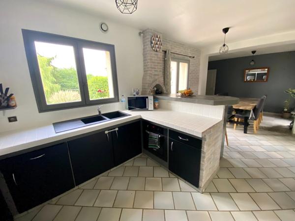 Maison atypique 5 pièces en excellent état avec grand terrain Proche de VILLENEUVE DE MARSAN (40) à SAINT GEIN