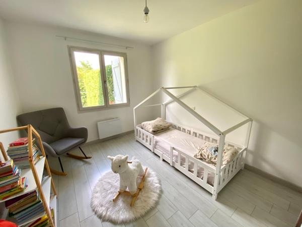 Maison atypique 5 pièces en excellent état avec grand terrain Proche de VILLENEUVE DE MARSAN (40) à SAINT GEIN