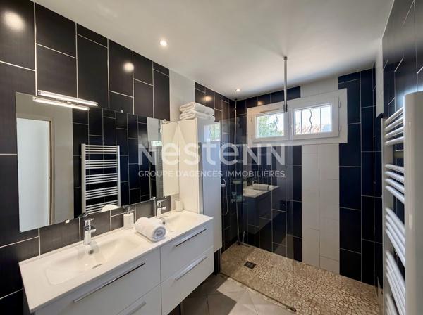 Maison T4 d'environ 115m² avec garage, jardin et piscine dans un lotissement sécurisé