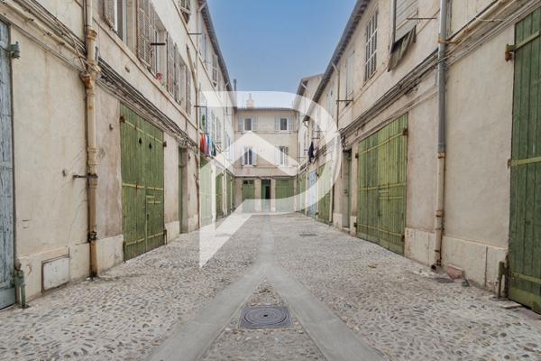 Murs 2 pièces 36 m2
