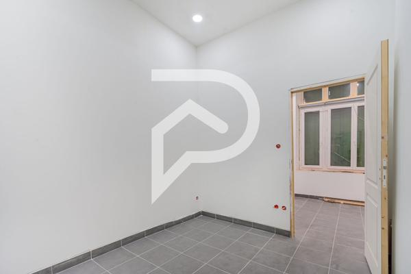 Murs 2 pièces 36 m2