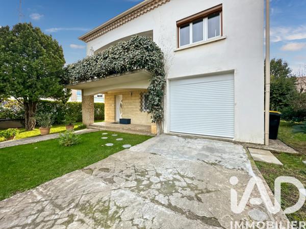 Maison à vendre 6 pièces 188 m² Nîmes