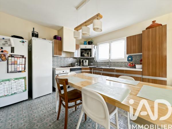 Maison à vendre 6 pièces 188 m² Nîmes