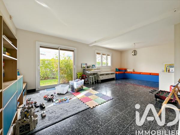 Maison à vendre 6 pièces 188 m² Nîmes
