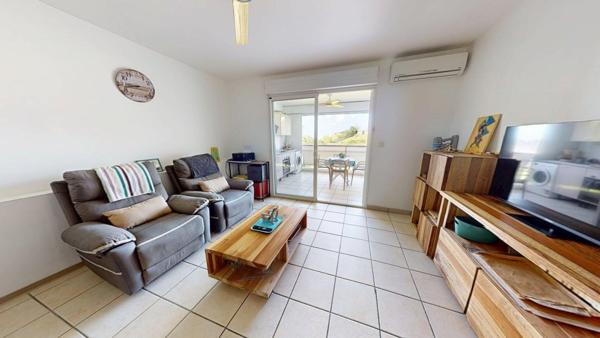 Grand T1 meublé et équipé, Marina du Marin