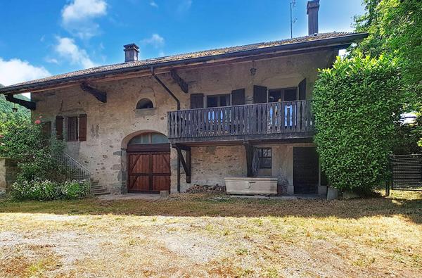 Maison de caractère à Draillant : le charme de la pierre  de 1858