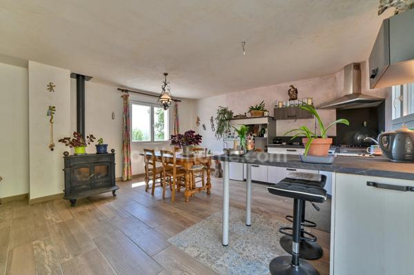 Maison à vendre 7 pièces VEYNES (05)