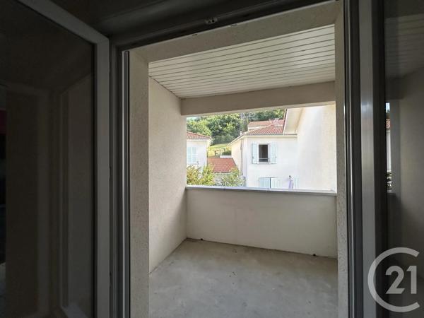 Appartement T3 à vendre  3 pièces - 60 m 2   ST ETIENNE  - 42