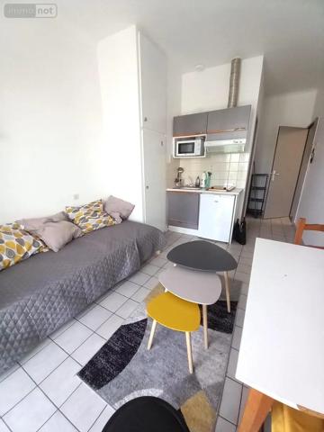 Location - Appartement Saint-Chély-d'Apcher 48200 17 m 2