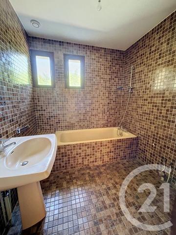 Maison à vendre  6 pièces - 143,15 m 2   BLANZAT  - 63