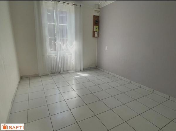 Maison séparée en deux logements