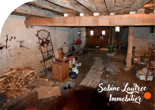 Maison de village de 208 m² au cœur de Lautrec – beaux volumes et garage