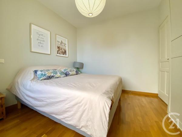 Immeuble à vendre  325,50 m2 LES ABRETS EN DAUPHINE - 38