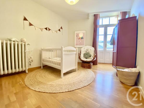 Immeuble à vendre  325,50 m2 LES ABRETS EN DAUPHINE - 38