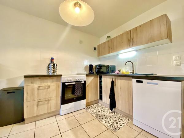 Immeuble à vendre  325,50 m2 LES ABRETS EN DAUPHINE - 38