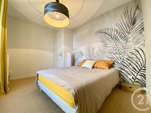 Immeuble à vendre  325,50 m2 LES ABRETS EN DAUPHINE - 38