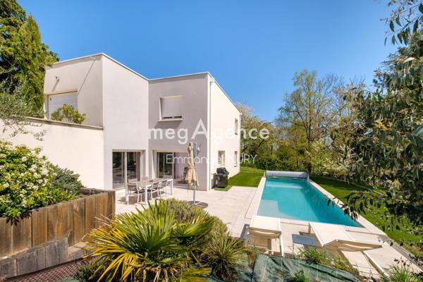 Maison à Charbonnières-les-Bains, 69260 - 5 pièces 137m²